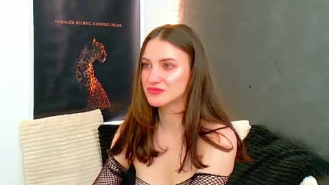 Snapshot of ammirra_a chatting on May 2026 04:29:02 AM Amira online show from May 2026 04:29:02 AM