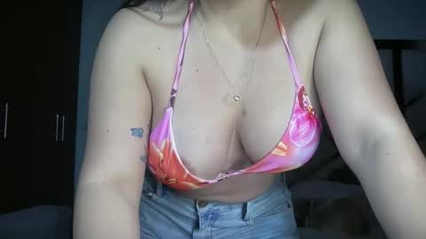 Snapshot of ammytylorxx chatting on February 2026 02:05:01 AM Ammy online show from February 2026 02:05:01 AM