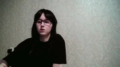 Amomira online show from November 2025 12:28:02 PM