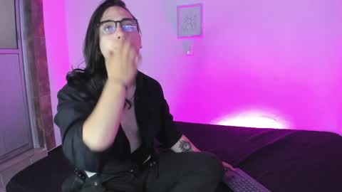 Snapshot of amoneth_xx chatting on March 2026 12:07:01 PM Amoneth online show from March 2026 12:07:01 PM