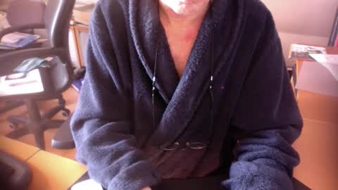 Amor2200 online show from February 2025 12:27:02 PM