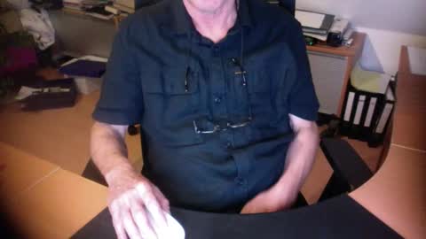 Amor2200 online show from September 2025 06:13:01 PM