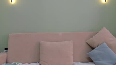 Milena online show from April 2026 03:59:02 AM