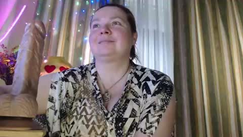 amorelara online show from June 2026 08:24:02 AM