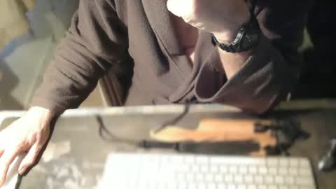 Snapshot of amslave4f chatting on February 2026 09:15:01 AM amslave4f online show from February 2026 09:15:01 AM