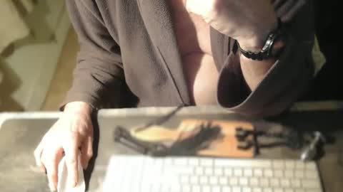 Snapshot of amslave4f chatting on February 2026 07:27:02 AM amslave4f online show from February 2026 07:27:02 AM