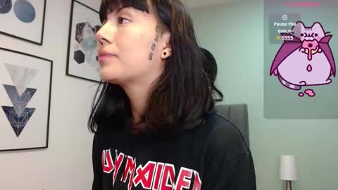 Amy 3 online show from January 2026 04:16:01 AM