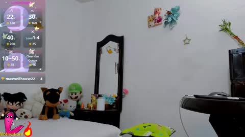 Amy online show from October 2025 08:13:02 PM