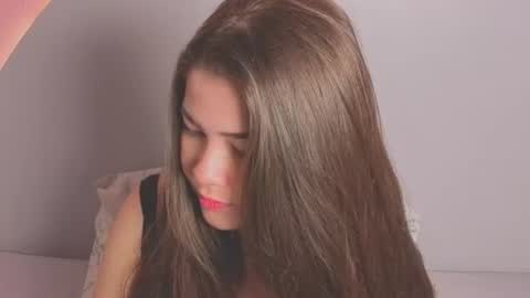 Snapshot of amy_vans_ chatting on June 2026 09:35:02 PM Amy nickname Kirby online show from June 2026 09:35:02 PM