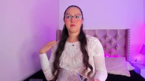 Amy Adams online show from January 2026 05:12:01 AM