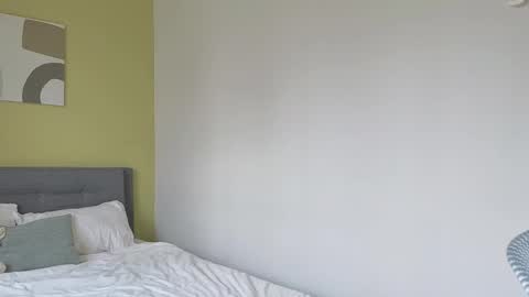 girl next door named Amy online show from November 2025 05:51:01 AM