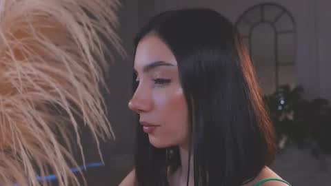 Amy Armstrong online show from November 2025 10:40:01 PM