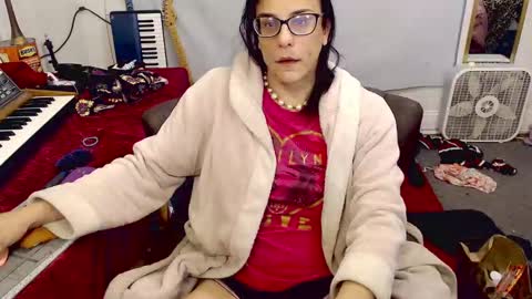 Trashely Gimpson online show from October 2025 09:02:02 AM