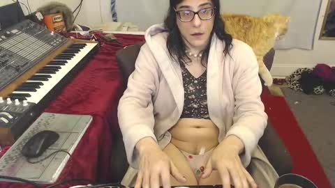 Trashely Gimpson online show from January 2026 09:02:01 AM