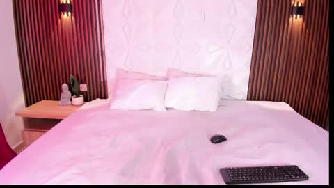 Snapshot of amycolman_ chatting on May 2026 11:58:02 AM amy online show from May 2026 11:58:02 AM