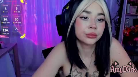 Amy online show from October 2025 10:11:01 PM