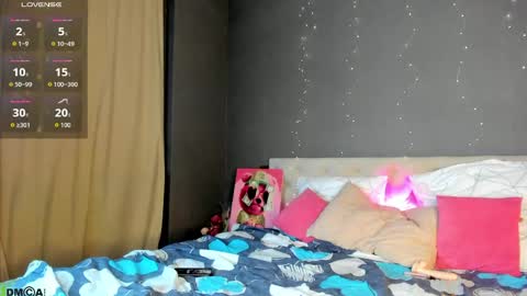 Snapshot of amydesiree chatting on May 2026 01:00:01 AM Amy online show from May 2026 01:00:01 AM