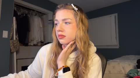 Snapshot of amyjj chatting on November 2025 07:09:01 AM Amy online show from November 2025 07:09:01 AM