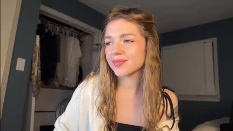 Snapshot of amyjj chatting on November 2025 06:30:02 AM Amy online show from November 2025 06:30:02 AM