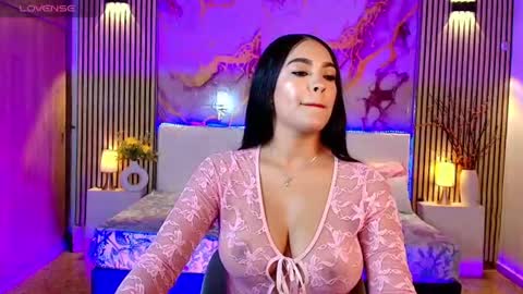 Snapshot of amyjohnsonn chatting on July 2026 05:11:01 AM amyjohnsonn online show from July 2026 05:11:01 AM