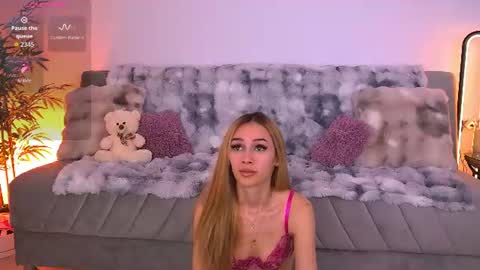 Snapshot of amykentt chatting on June 2026 02:47:02 PM amykentt online show from June 2026 02:47:02 PM
