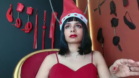 Amy Wong Grey online show from December 2024 09:00:02 PM