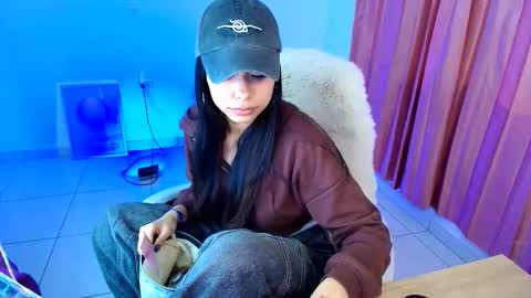 Amy ... Nice to meet u   thumb up me please its important online show from February 2026 08:08:02 AM