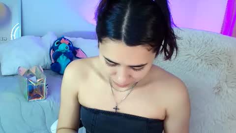 Amy ... Nice to meet u   thumb up me please its important online show from June 2026 02:27:02 AM