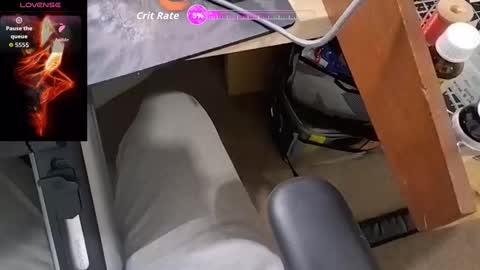 A online show from October 2025 09:13:01 AM