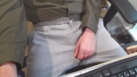 A online show from November 2025 09:00:02 AM