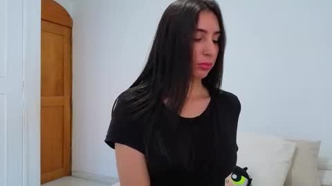 Ana  IG an castillo 1 online show from January 2026 11:58:01 AM