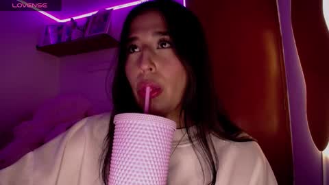 Ana online show from January 2025 01:11:01 AM