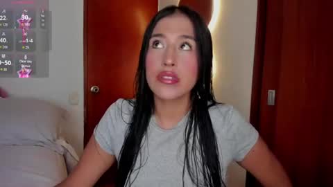 Snapshot of ana_m_ chatting on June 2026 12:57:01 AM Ana online show from June 2026 12:57:01 AM