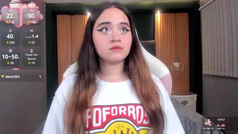 Snapshot of ana_taylor2 chatting on December 2024 12:56:02 AM Ana online show from December 2024 12:56:02 AM