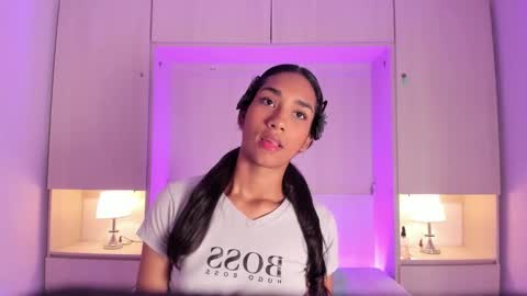 anaacollins_ online show from February 2026 12:01:02 PM