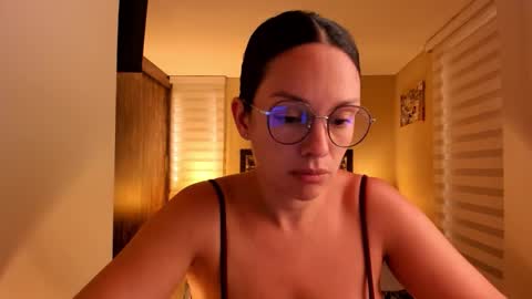 Snapshot of anabel_25 chatting on January 2026 12:20:02 PM Anabel online show from January 2026 12:20:02 PM