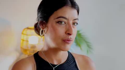 anabelcurvy online show from October 2025 01:44:01 PM