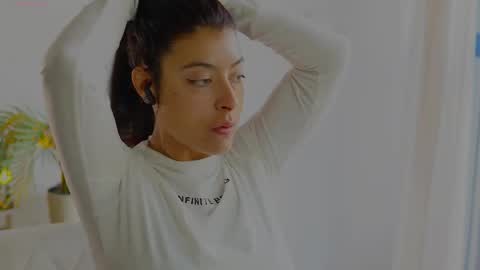 anabelcurvy online show from April 2026 09:05:01 AM