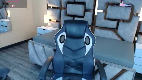 HI I AM ANABELL online show from January 2026 12:09:02 PM