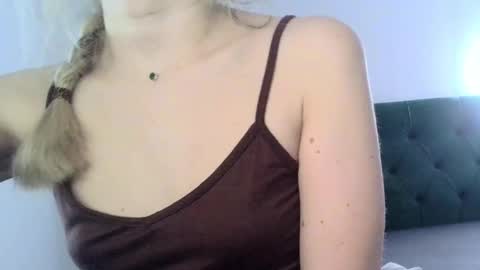 Snapshot of anabellaana11 chatting on March 2025 02:34:02 PM anabellaana11 online show from March 2025 02:34:02 PM
