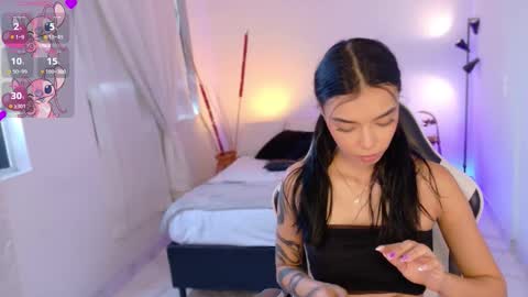 Snapshot of anabelwolf chatting on October 2025 12:29:01 PM ANABEL WOLF online show from October 2025 12:29:01 PM