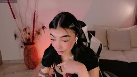 Snapshot of anabelwolf chatting on March 2026 04:11:02 PM ANABEL WOLF online show from March 2026 04:11:02 PM