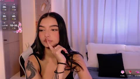 Snapshot of anabelwolf chatting on July 2026 03:29:02 PM ANABEL WOLF online show from July 2026 03:29:02 PM
