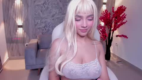 Anahi Curlie online show from February 2025 03:29:01 AM