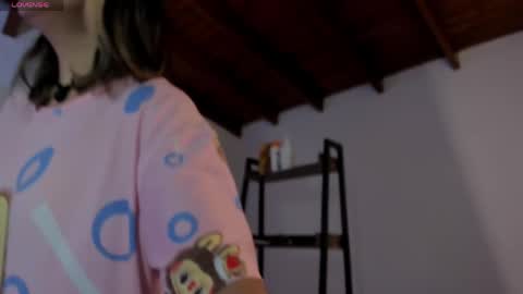 ..a n a i s  c o o p e r .. online show from April 2026 04:02:02 AM