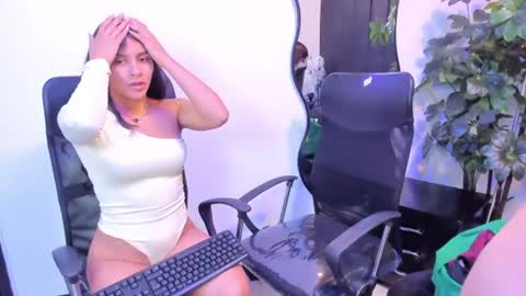 Snapshot of anales_deep_69 chatting on June 2026 12:59:01 PM AbbyAndAntonela online show from June 2026 12:59:01 PM