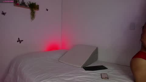 Snapshot of analia_collins chatting on December 2024 02:17:02 PM Ana online show from December 2024 02:17:02 PM