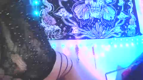 Snapshot of analove_666 chatting on April 2026 10:19:02 PM AnaLove online show from April 2026 10:19:02 PM