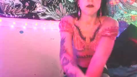 Snapshot of analove_666 chatting on April 2026 10:10:01 AM AnaLove online show from April 2026 10:10:01 AM