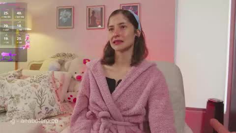 Ana Mara Botero online show from September 2025 07:16:01 PM